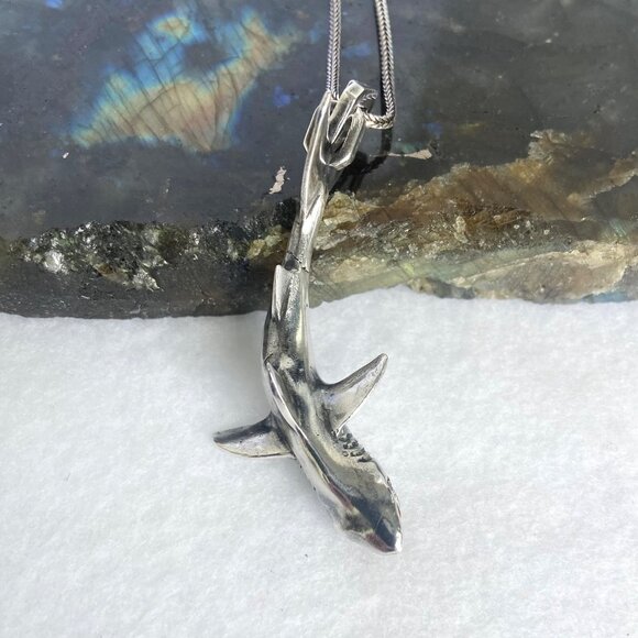 VTG Sterling Silver 925 3 Dimensional Great White Shark Pendant Necklace 24" - Picture 15 of 16